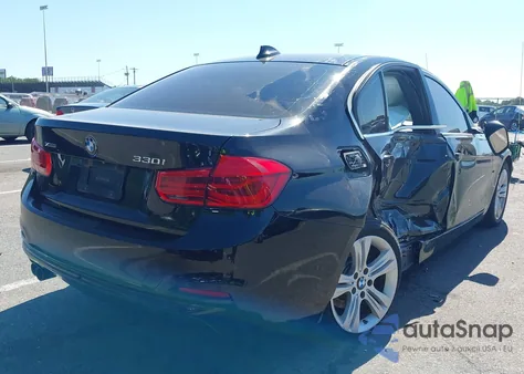 2018 BMW 330I xDrive z USA, uszkodzony, nr VIN WBA8D9G5XJNU67750